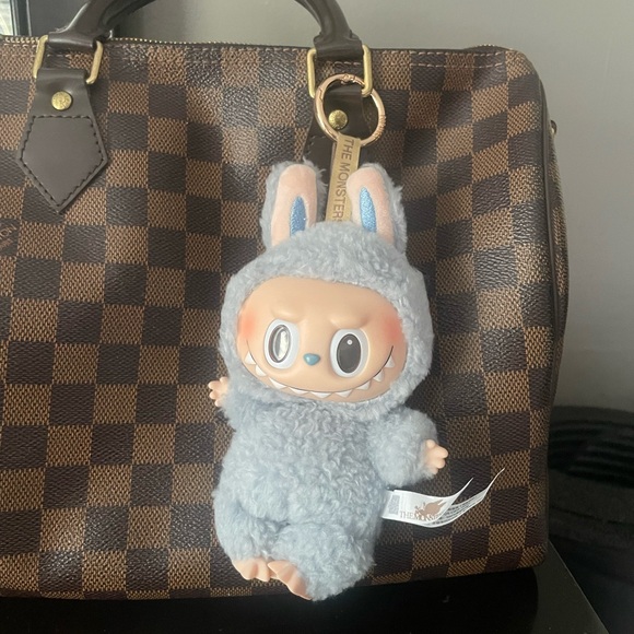 Authentic Sea Salt Coconut Labubu EXCITING Macaron Pop Mart The Monsters NWT - Picture 2 of 8